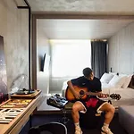 Onoma Hotel 5*